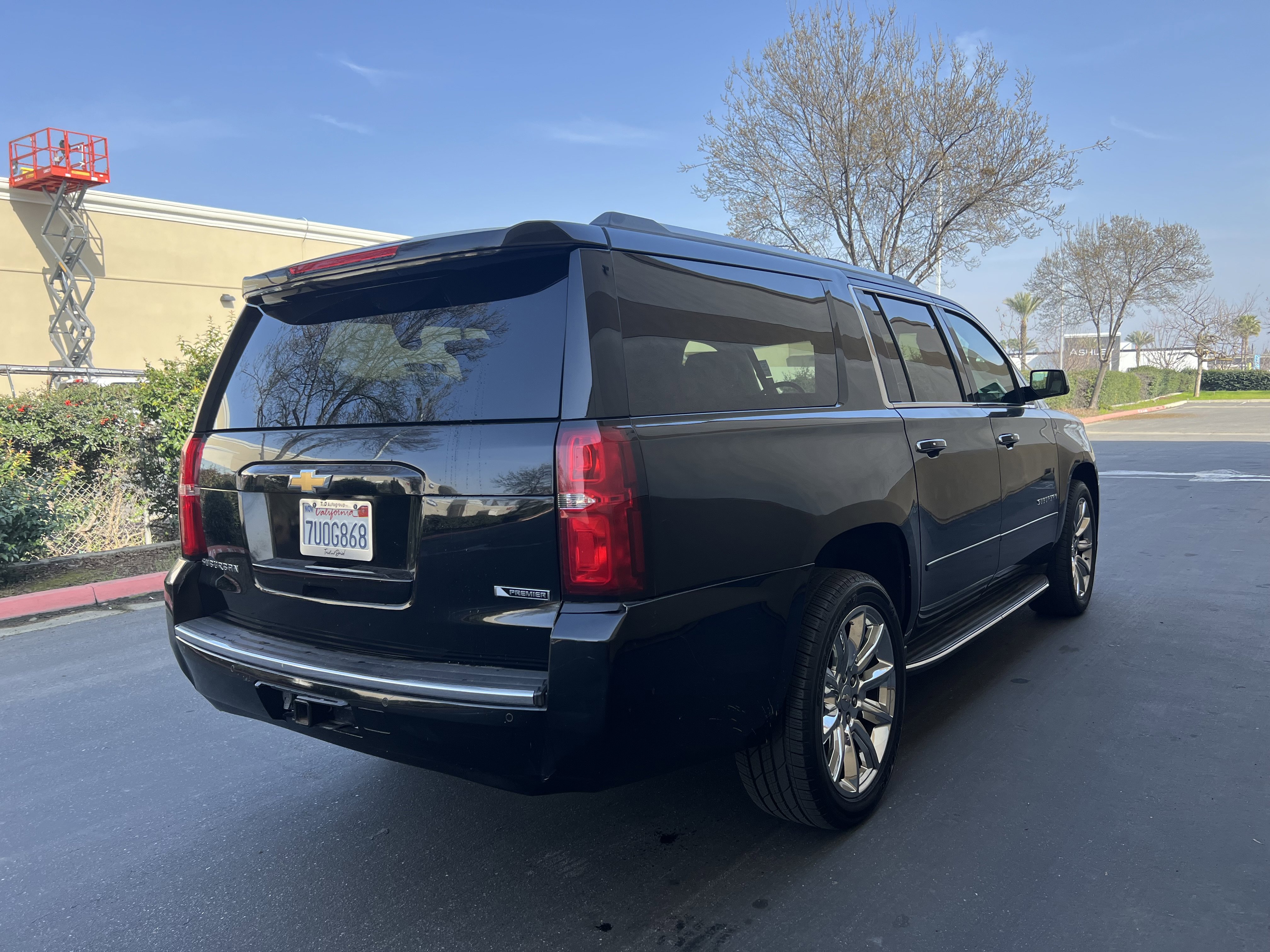 Used 2017 Chevrolet Suburban Premier image 16
