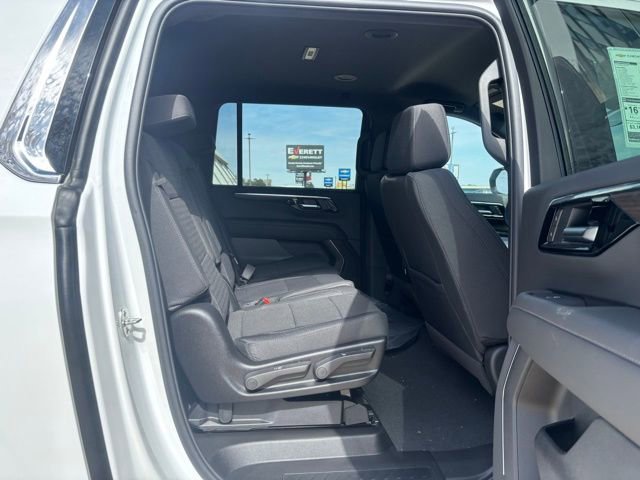 New 2026 Chevrolet Suburban LS image 16