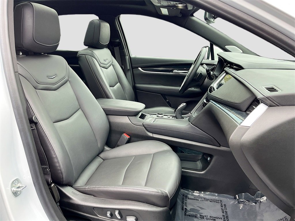 Certified 2025 Cadillac XT5 Premium Luxury image 29