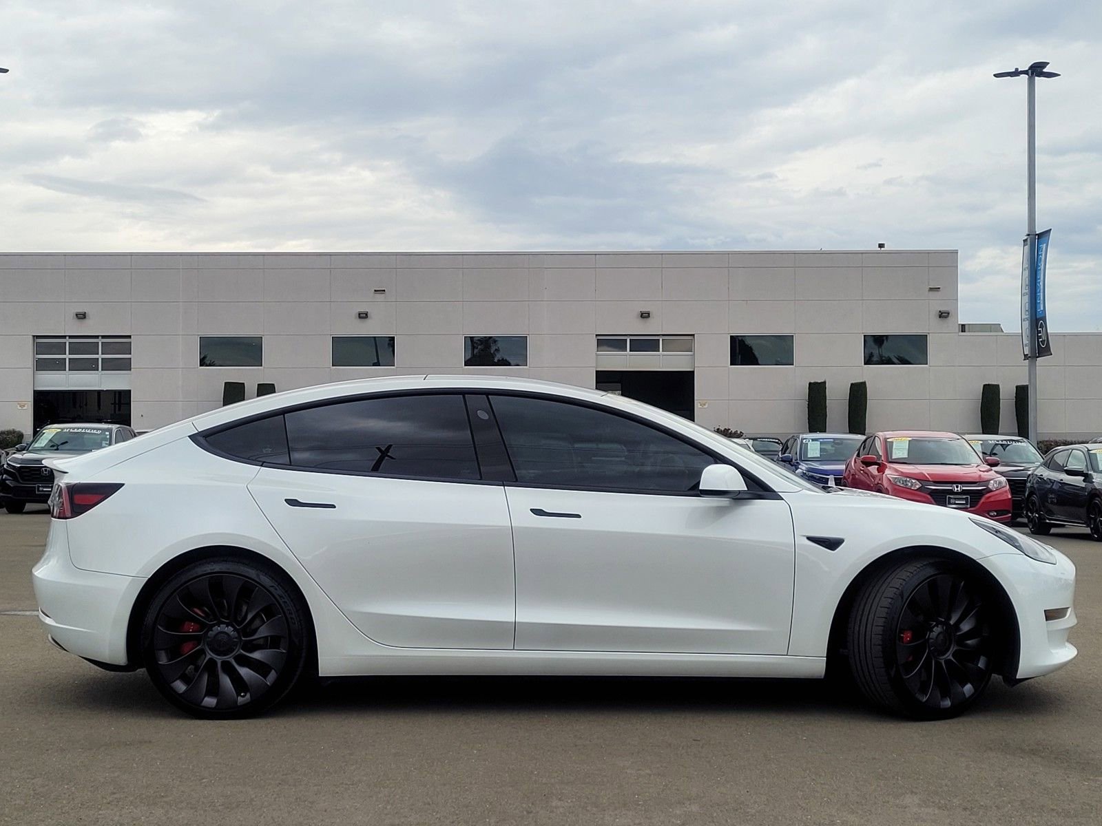 Used 2023 Tesla Model 3 Performance image 4