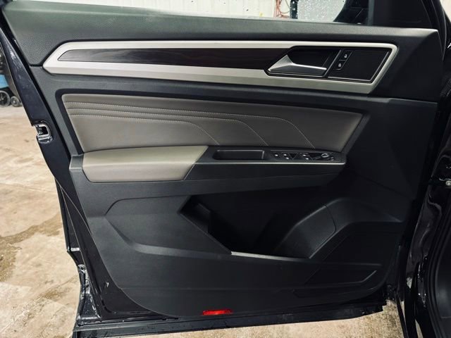 Used 2022 Volkswagen Atlas SE image 11