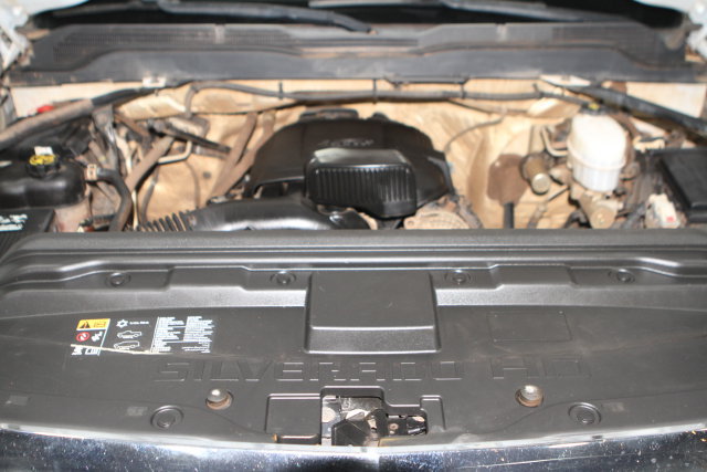 Used 2018 Chevrolet Silverado 3500 W/T AWD/4WD image 2