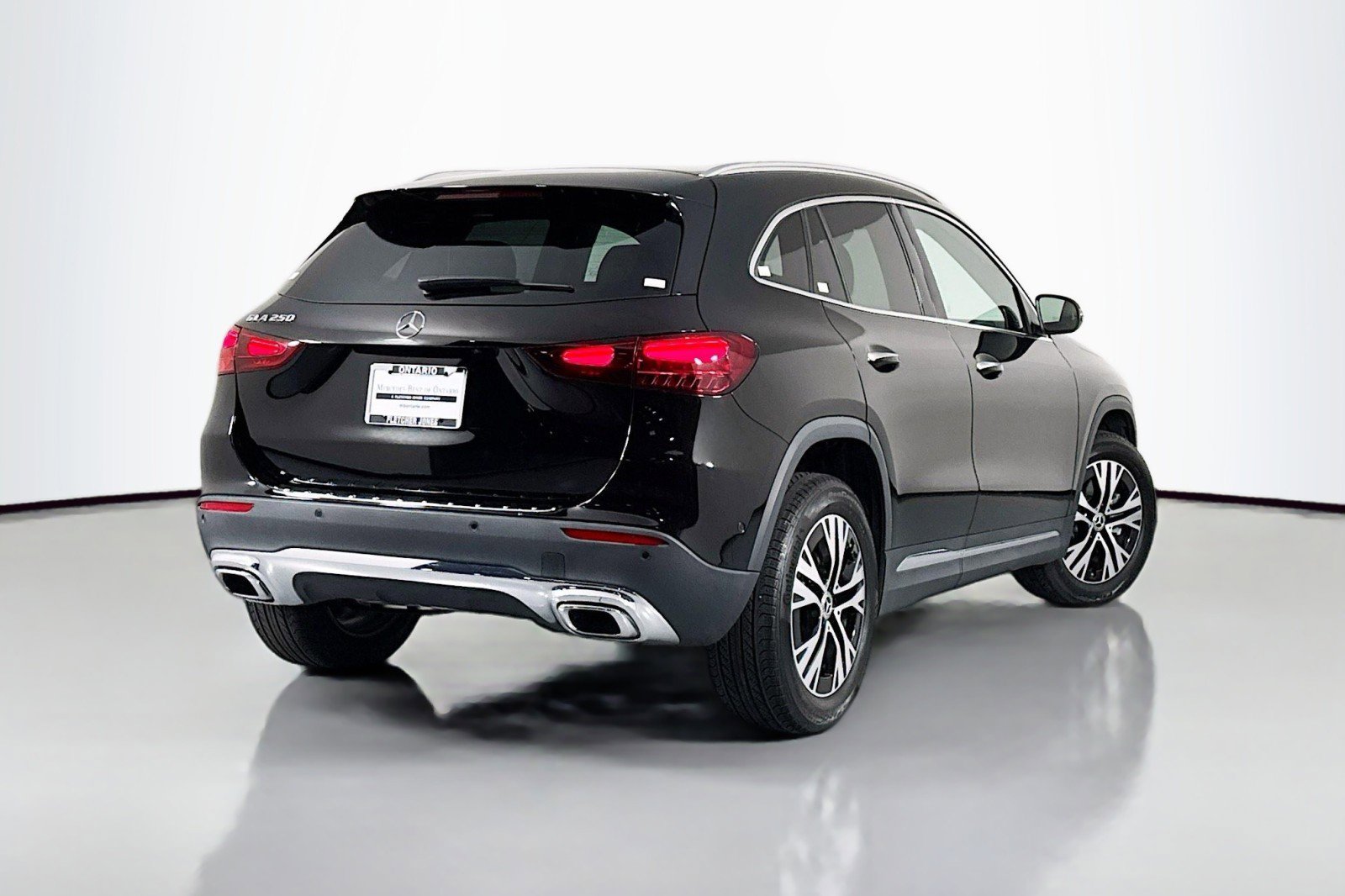 Certified 2025 Mercedes-Benz GLA 250 image 12