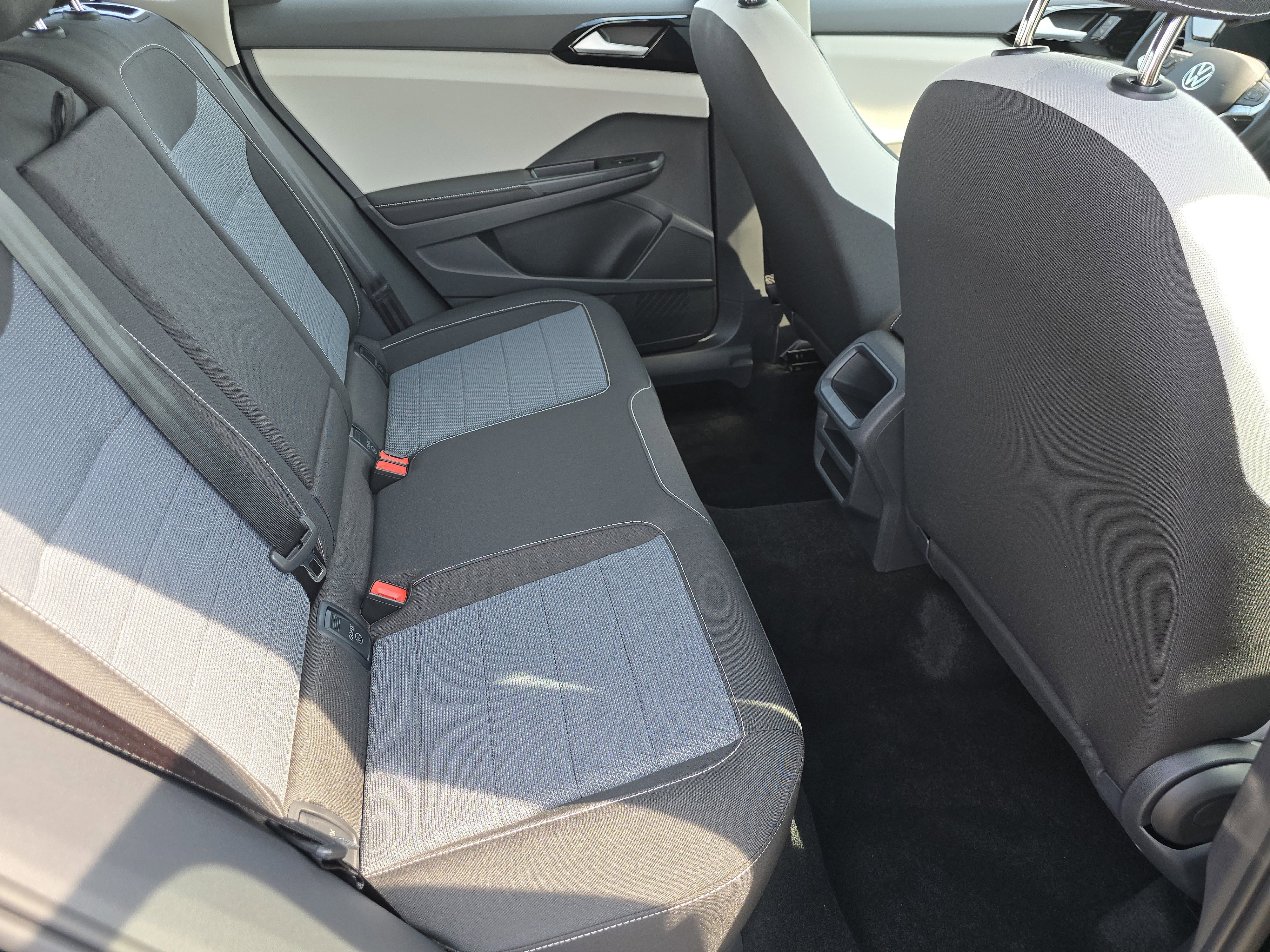 New 2025 Volkswagen Taos S image 20