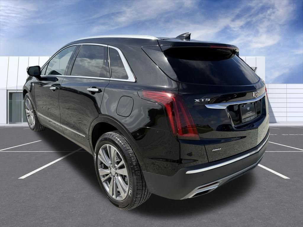 Certified 2025 Cadillac XT5 Premium Luxury image 4