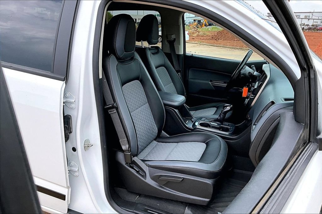 Used 2022 Chevrolet Colorado Z71 AWD/4WD image 9