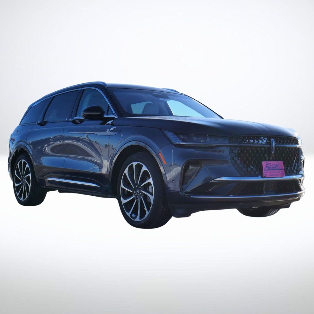 Used 2024 Lincoln Nautilus Black Label image 6