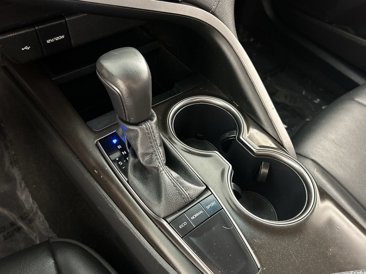Used 2024 Toyota Camry SE FWD image 16
