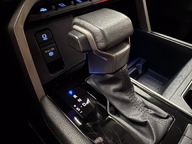 Used 2023 Toyota Tundra Limited AWD/4WD image 21