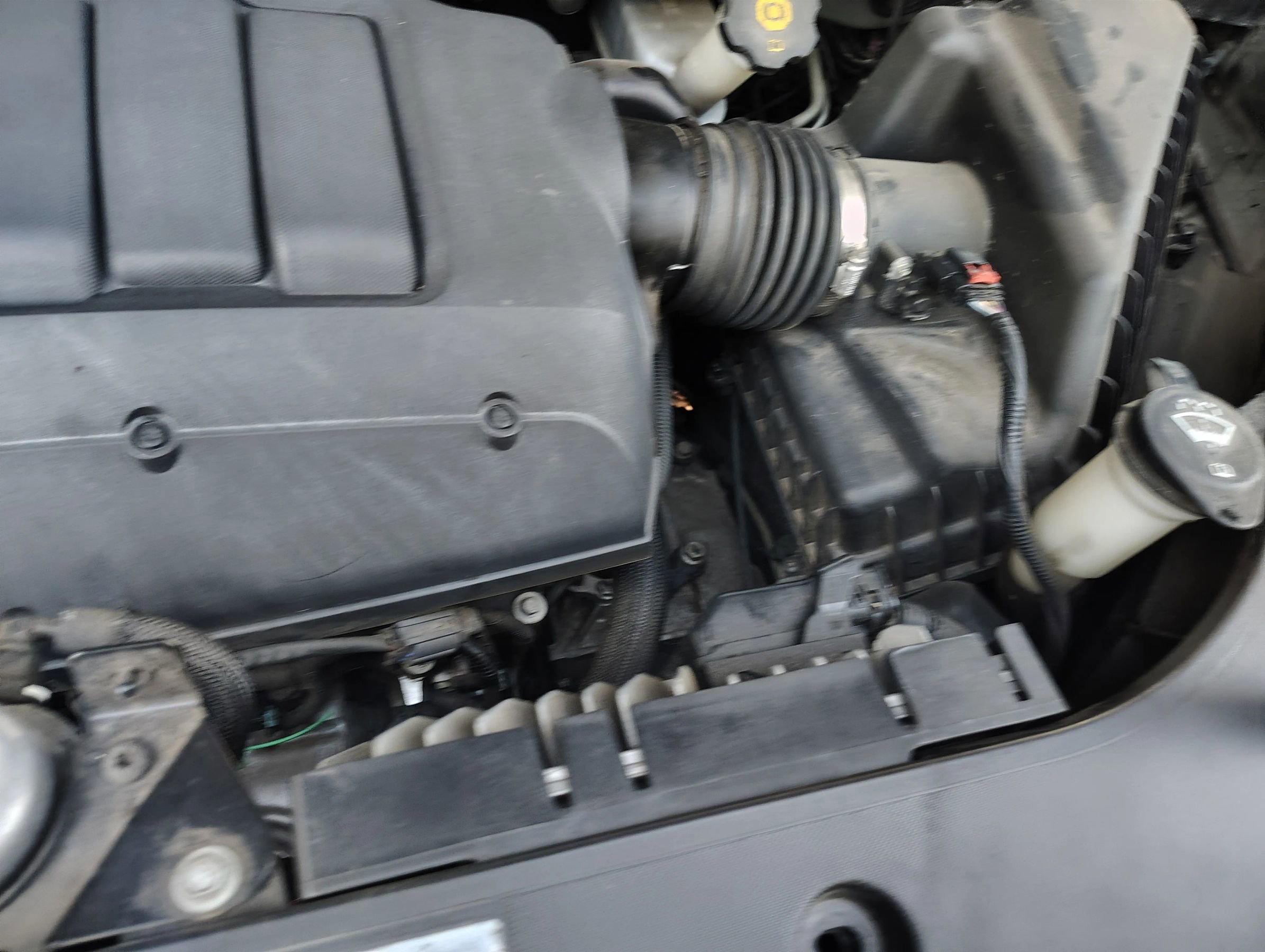 Used 2012 GMC Acadia Denali image 32