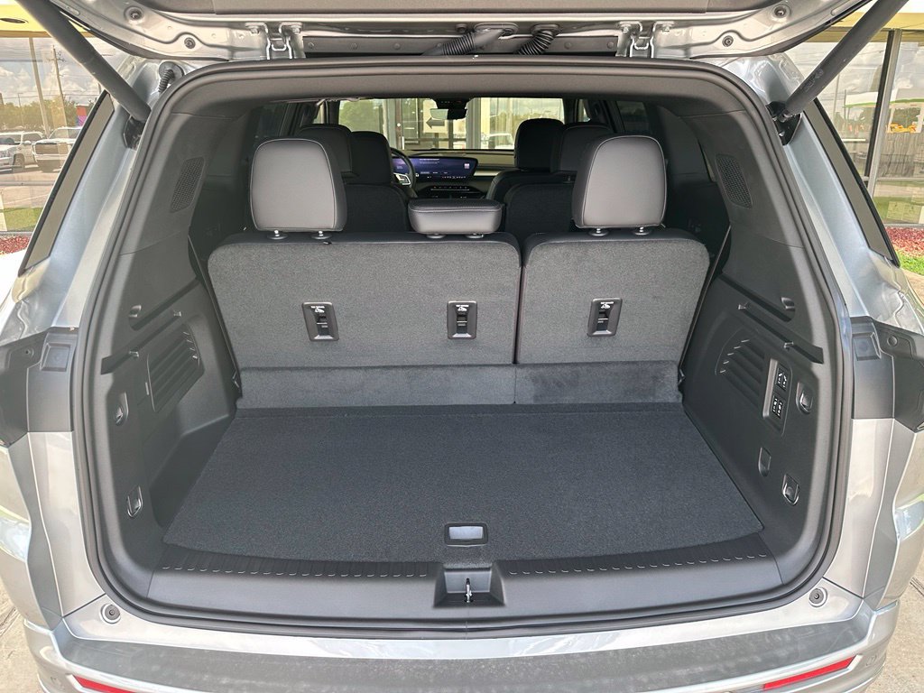 New 2026 Buick Enclave Avenir w/ Super Cruise Package FWD image 32