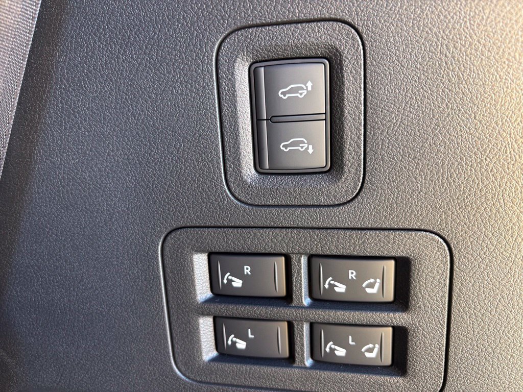 New 2026 Nissan Armada Platinum Reserve AWD/4WD image 16