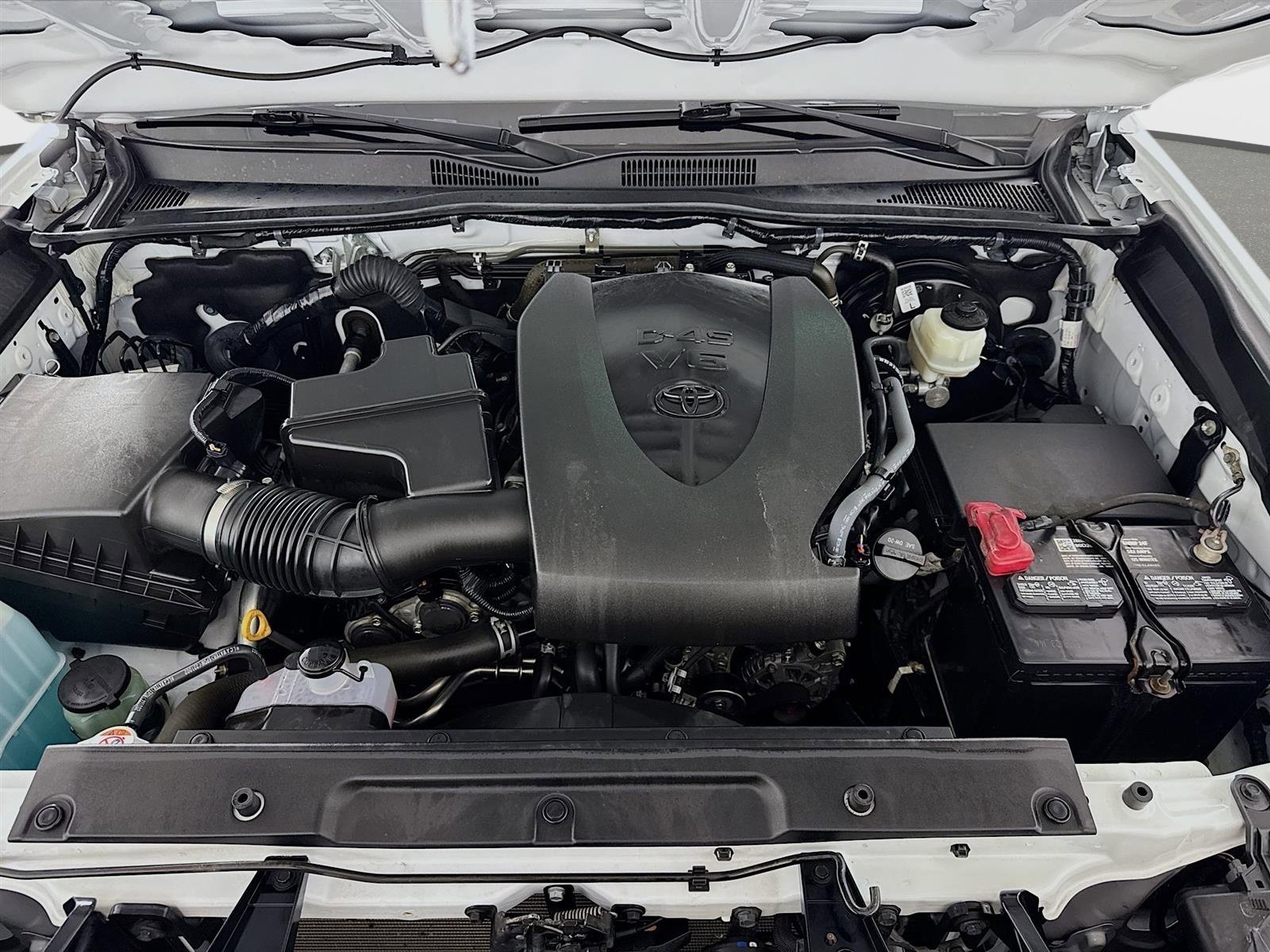 Used 2023 Toyota Tacoma TRD Sport w/ Advanced Technology Package image 28