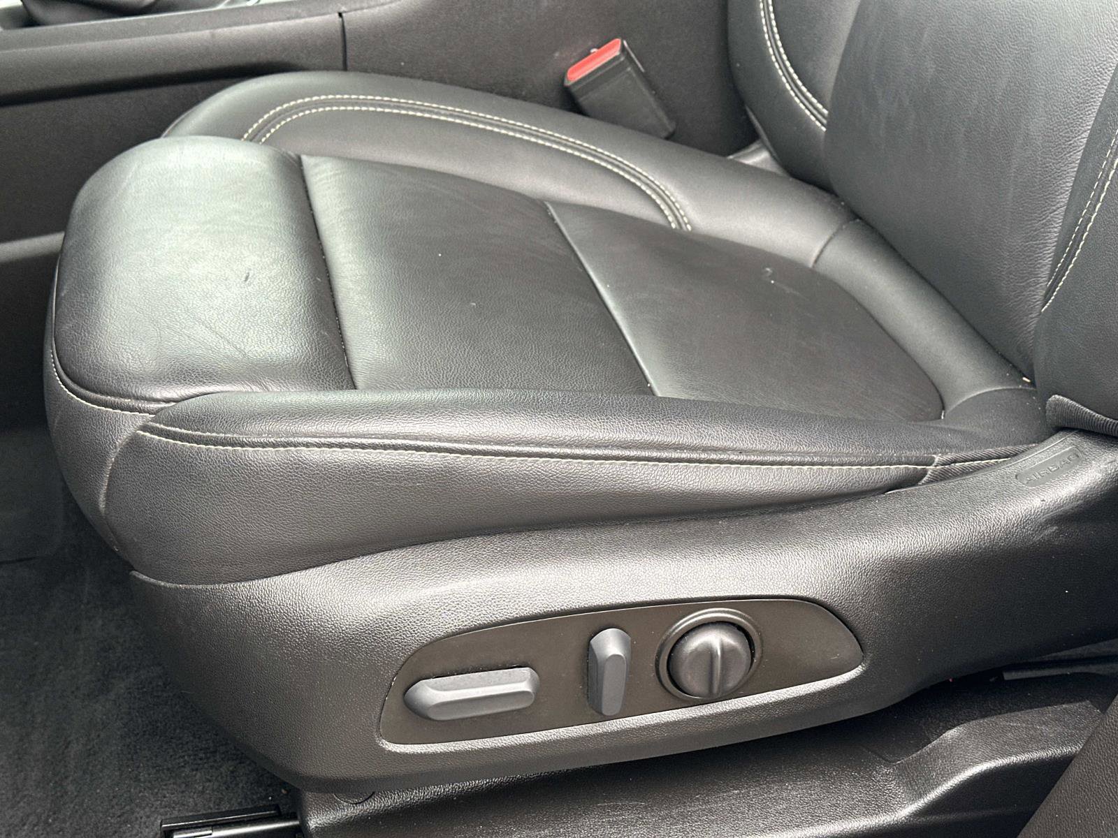 Certified 2023 Chevrolet Traverse LT w/ LT Premium Package image 18