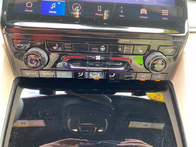 Certified 2023 Jeep Grand Cherokee Limited AWD/4WD image 27