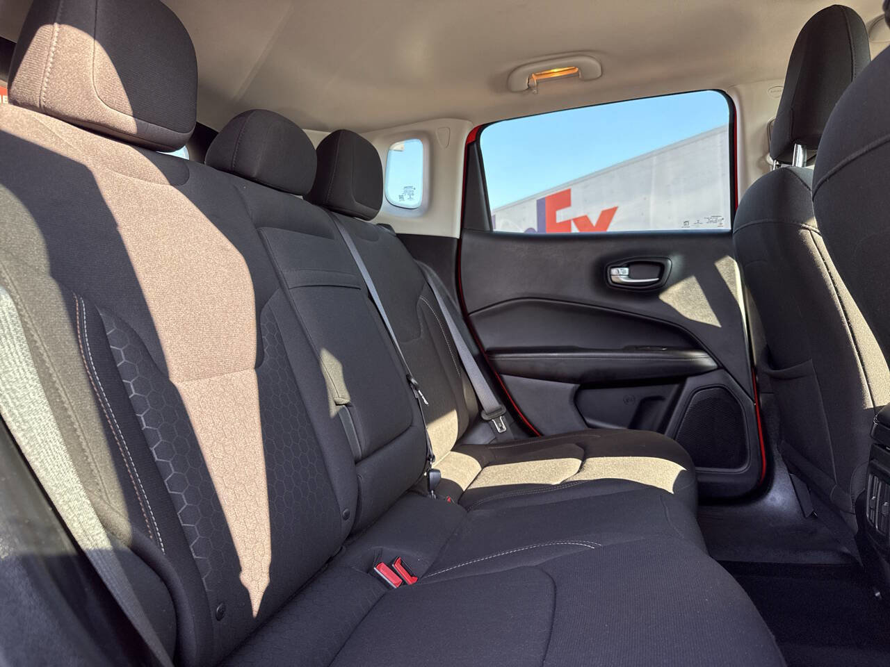 Used 2018 Jeep Compass Sport FWD image 19