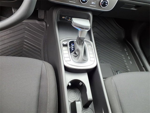 New 2026 Hyundai Kona SE image 14