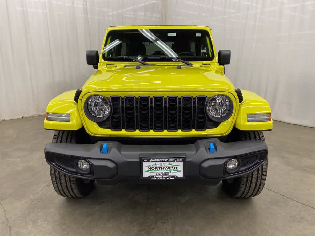 Used 2024 Jeep Wrangler Unlimited AWD/4WD image 9