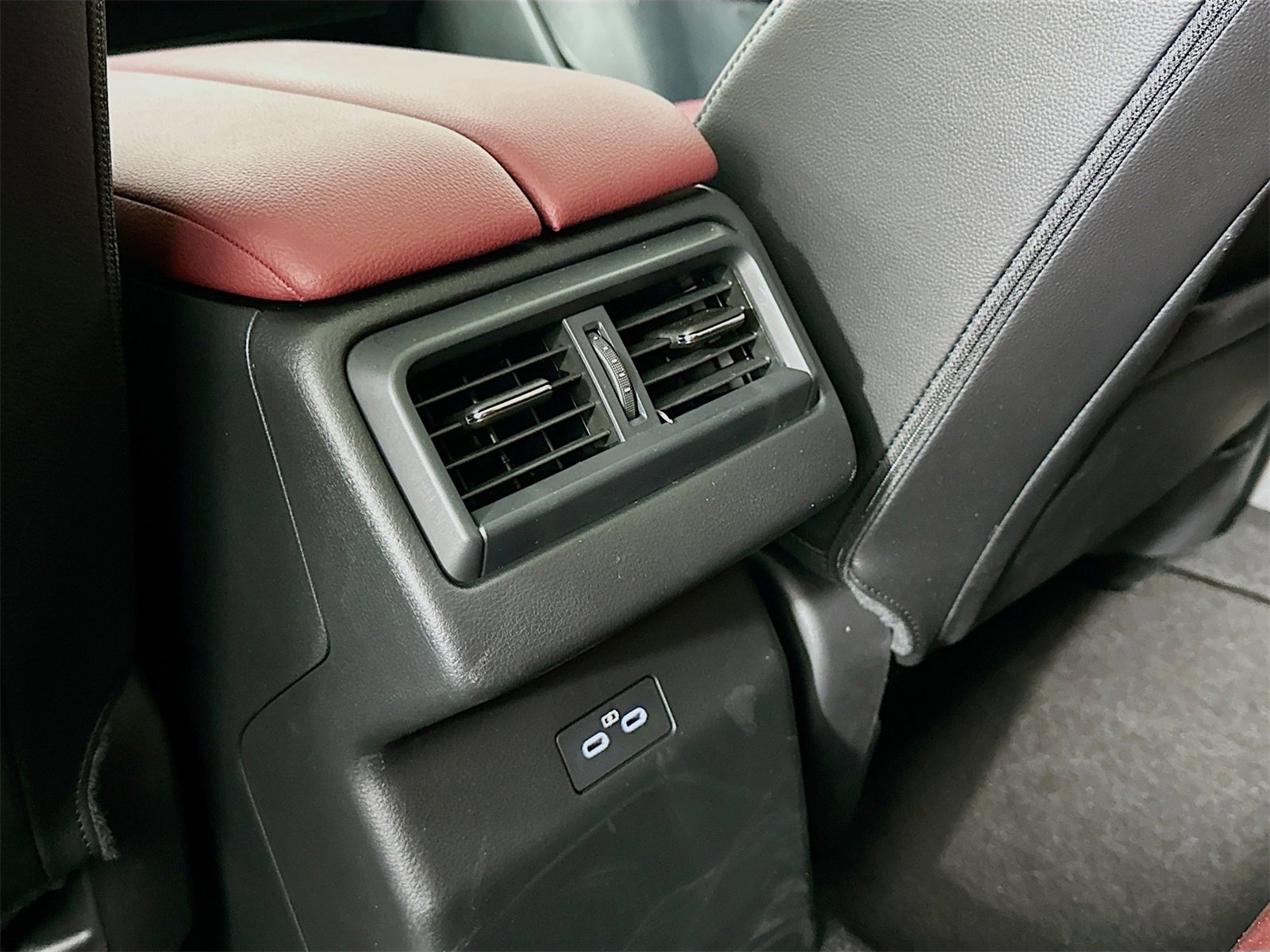 Certified 2025 MAZDA CX-50 2.5 Hybrid w/ Premium Plus Pkg image 27