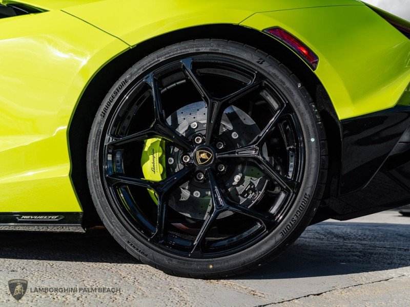 Used 2025 Lamborghini Revuelto AWD/4WD image 26