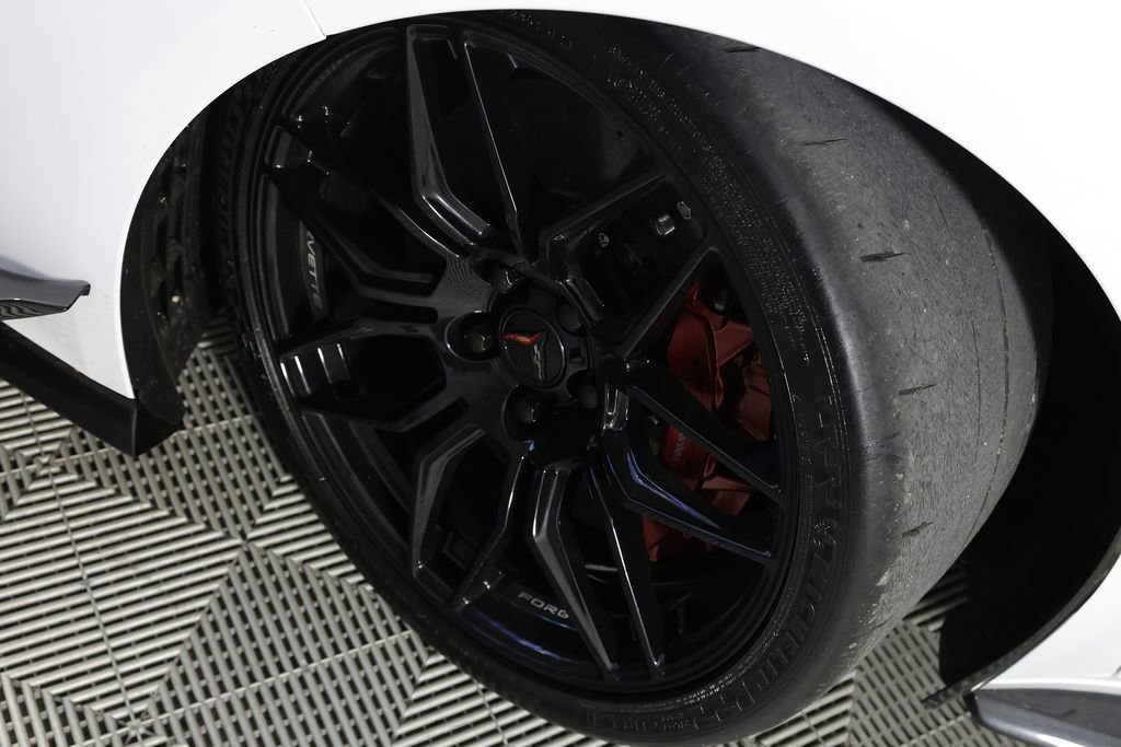 Used 2025 Chevrolet Corvette Z06 w/ Z07 Performance Package RWD image 48
