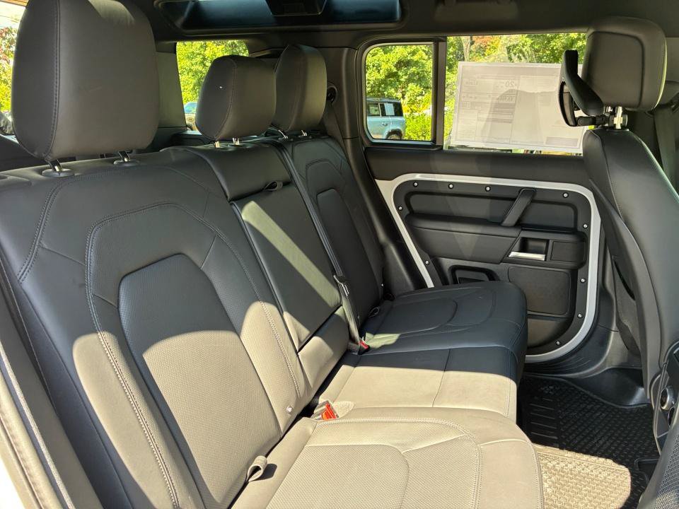New 2026 Land Rover Defender 110 S AWD/4WD image 29