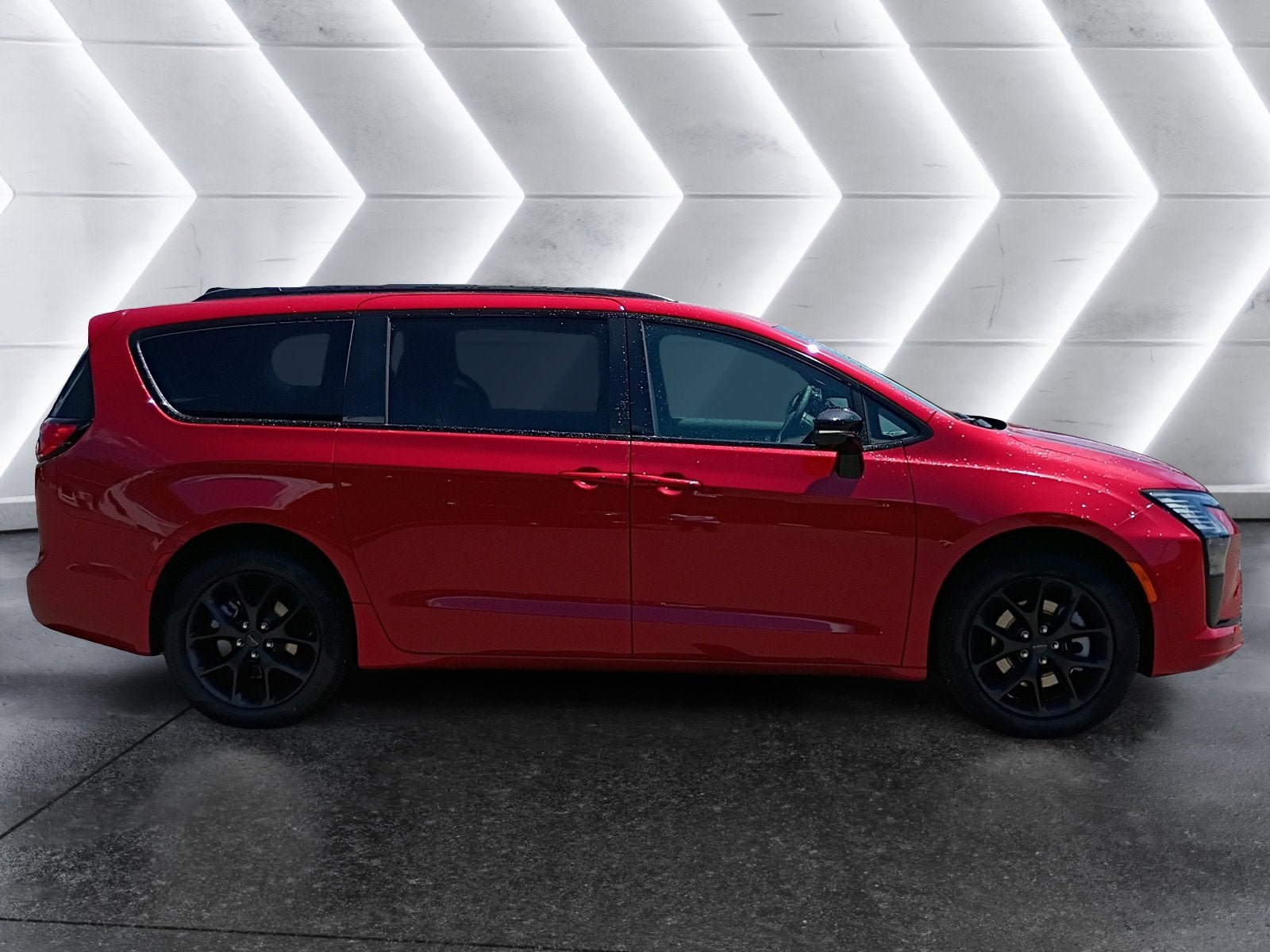 New 2027 Chrysler Pacifica Limited w/ S Appearance Package AWD/4WD image 7