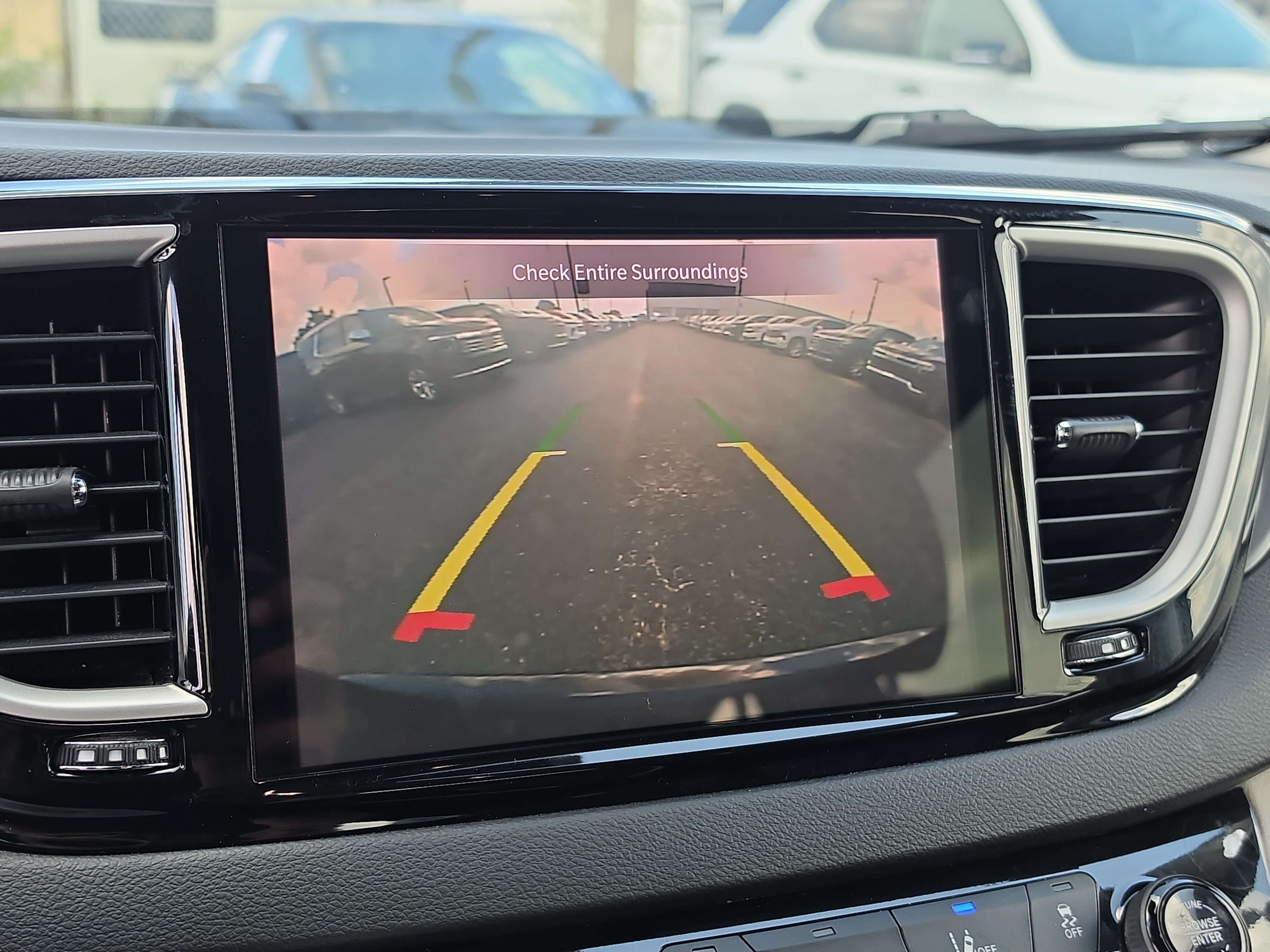 Used 2023 Chrysler Pacifica Touring-L FWD image 25