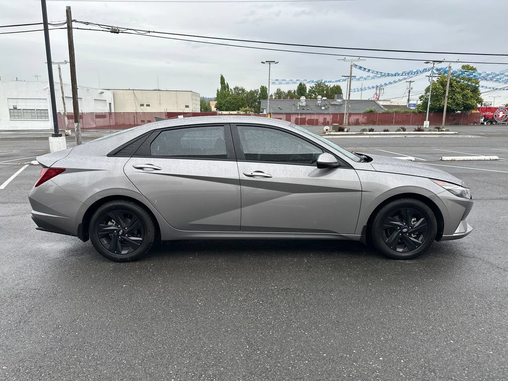 Certified 2023 Hyundai Elantra SEL FWD image 7