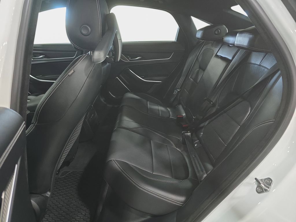 Used 2023 Jaguar XF R-Dynamic SE image 12