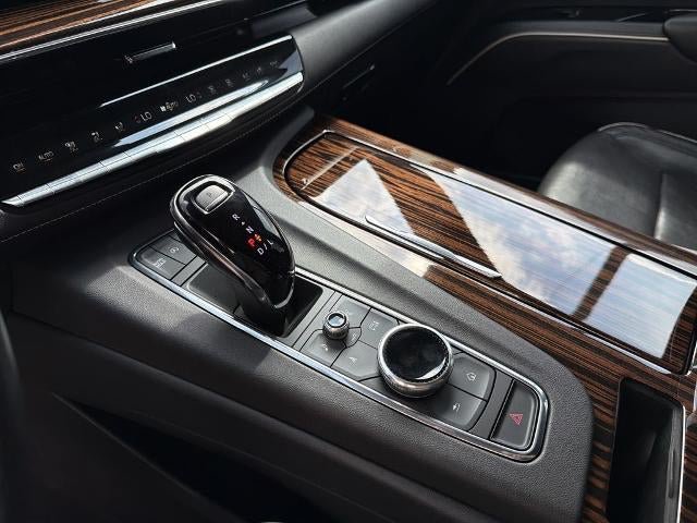 Certified 2022 Cadillac Escalade Premium Luxury AWD/4WD image 35