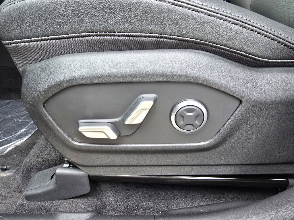 New 2026 Hyundai Santa Fe Limited image 16