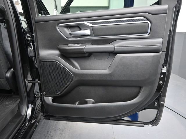 New 2026 RAM 1500 4x4 Crew Cab image 19