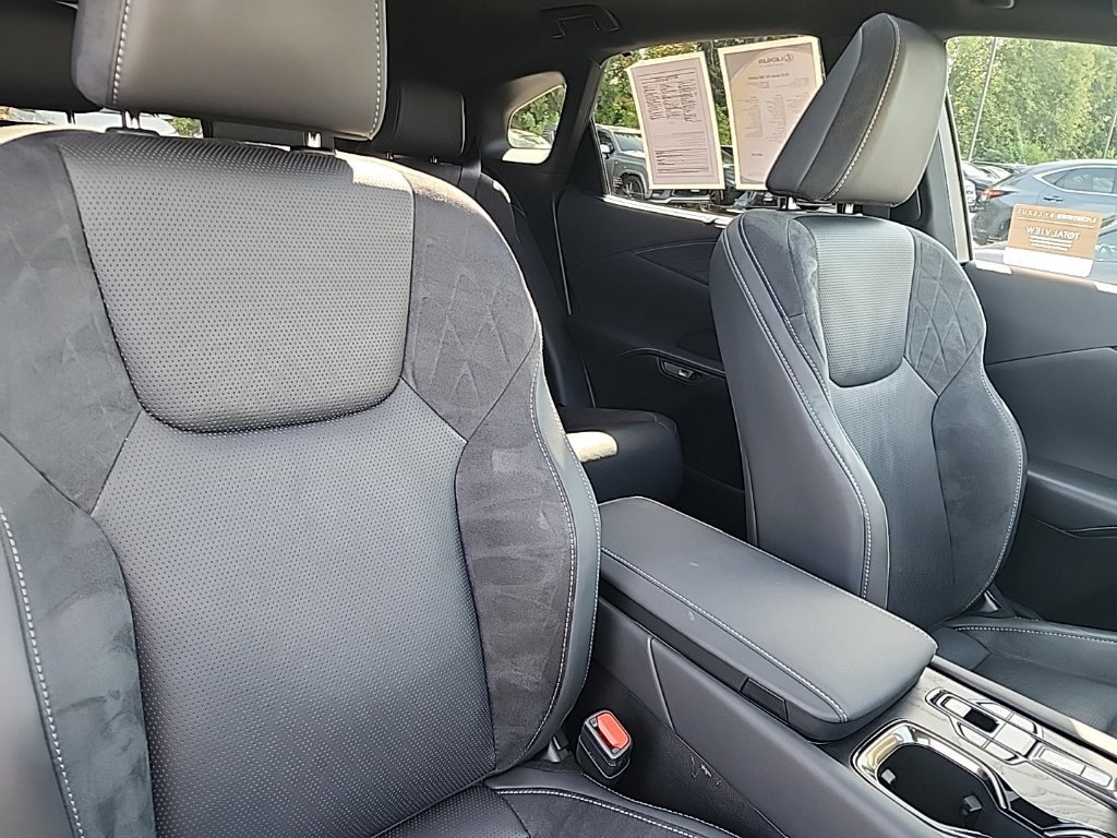 Certified 2025 Lexus RX 350 AWD w/ Convenience Package image 21