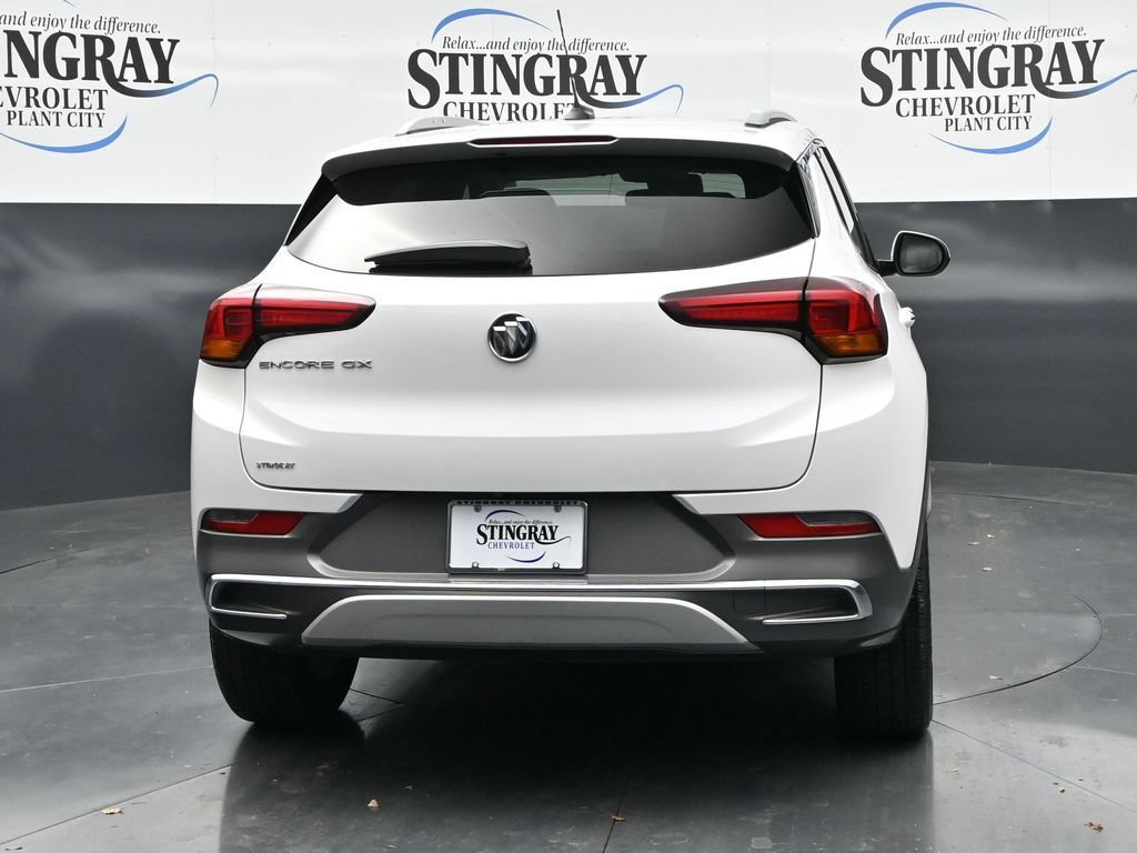 Used 2021 Buick Encore GX Essence w/ Experience Buick Package FWD image 6