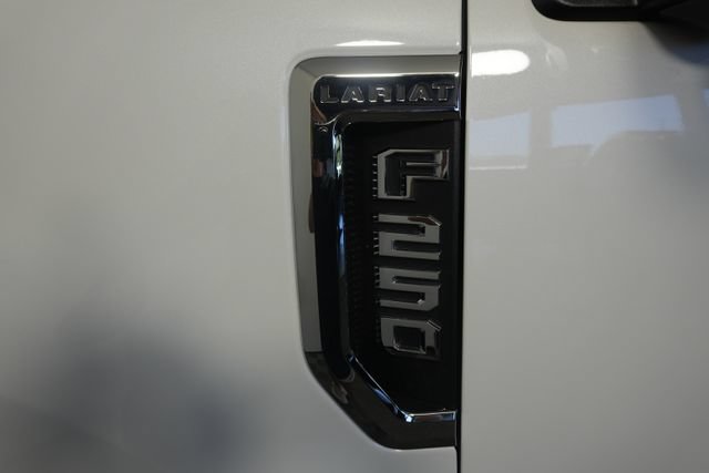 Used 2022 Ford F250 Lariat w/ Lariat Ultimate Package AWD/4WD image 27