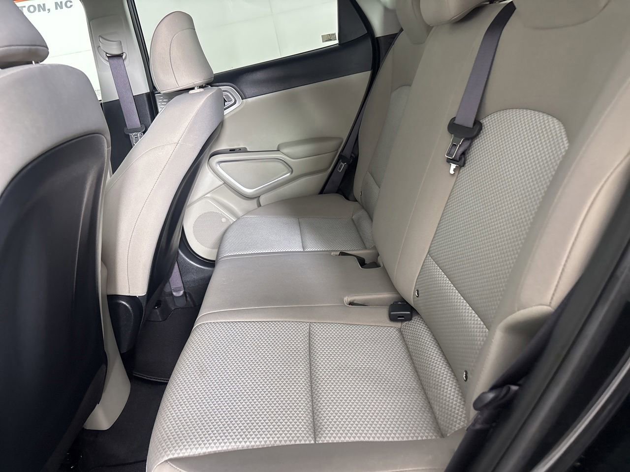 Used 2025 Kia Soul LX w/ LX Technology Package FWD image 20