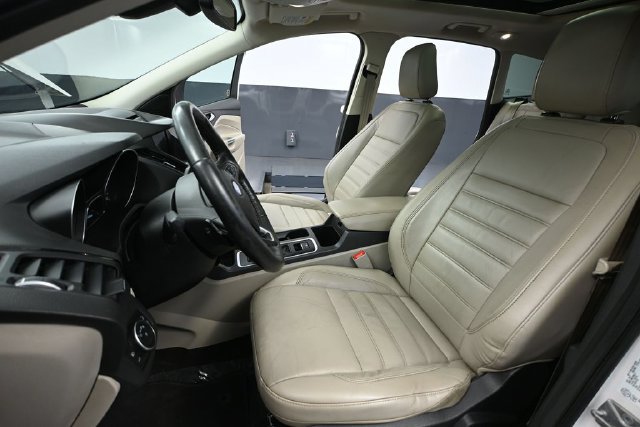 Used 2018 Ford Escape Titanium AWD/4WD image 17