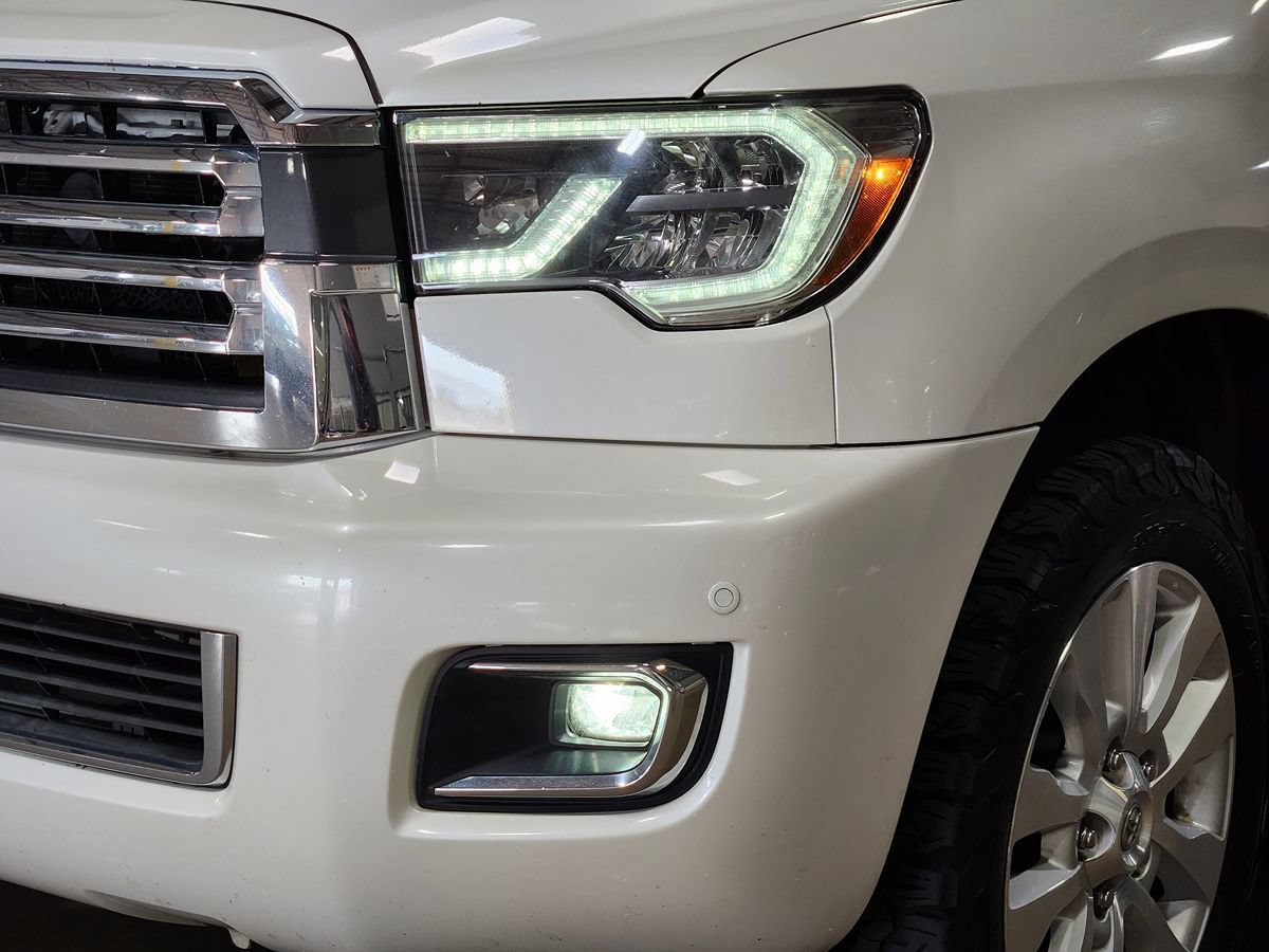 Used 2020 Toyota Sequoia Platinum RWD image 14