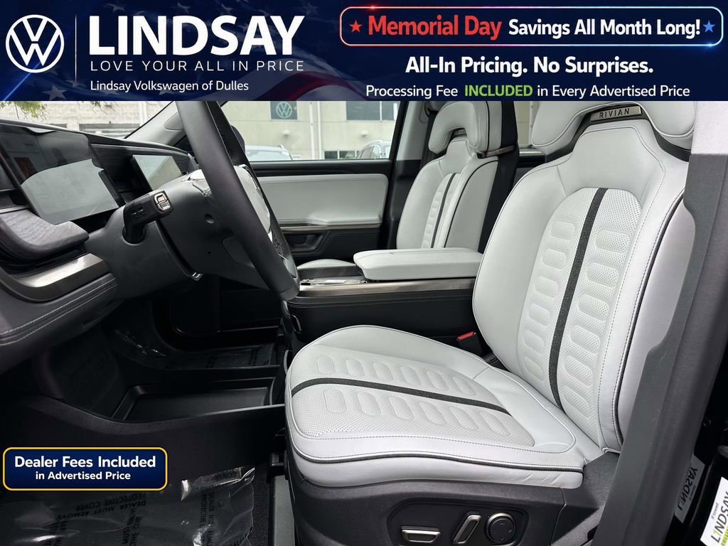 Used 2025 Rivian R1S Adventure AWD/4WD image 11
