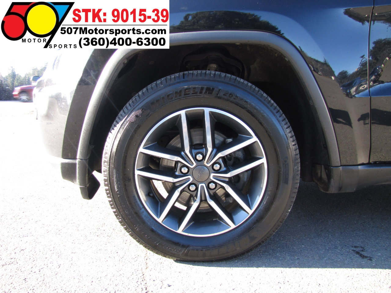 Used 2020 Jeep Grand Cherokee Laredo image 25