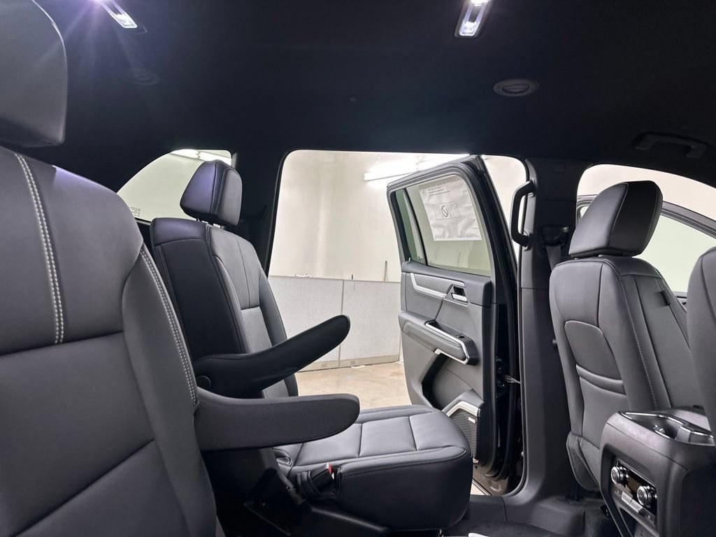 New 2026 GMC Acadia Elevation w/ Black Edition AWD/4WD image 28
