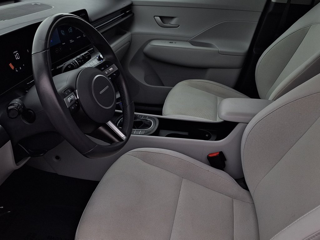 Certified 2024 Hyundai Kona SEL AWD/4WD image 10