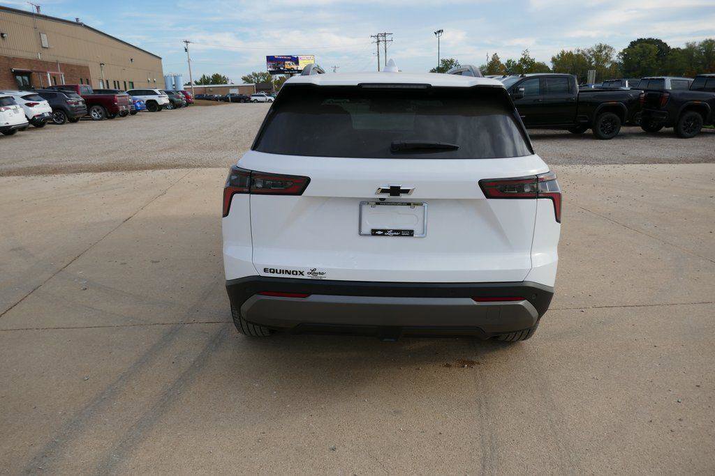New 2026 Chevrolet Equinox LT w/ Midnight Edition image 4