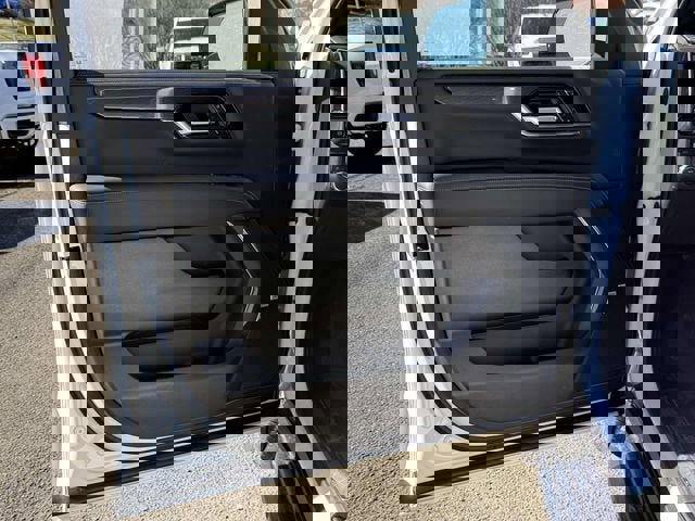 New 2026 GMC Yukon XL Elevation image 8