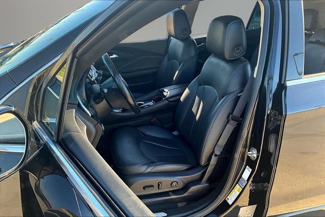 Used 2017 Buick Envision Essence FWD image 21