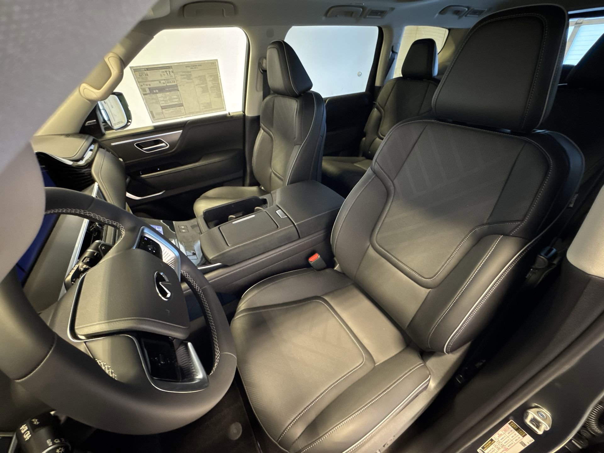 New 2026 INFINITI QX80 Luxe w/ Cargo Package AWD/4WD image 11