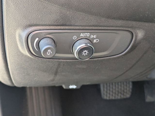 Used 2023 Chevrolet Equinox LT w/ Driver Convenience Package AWD/4WD image 14
