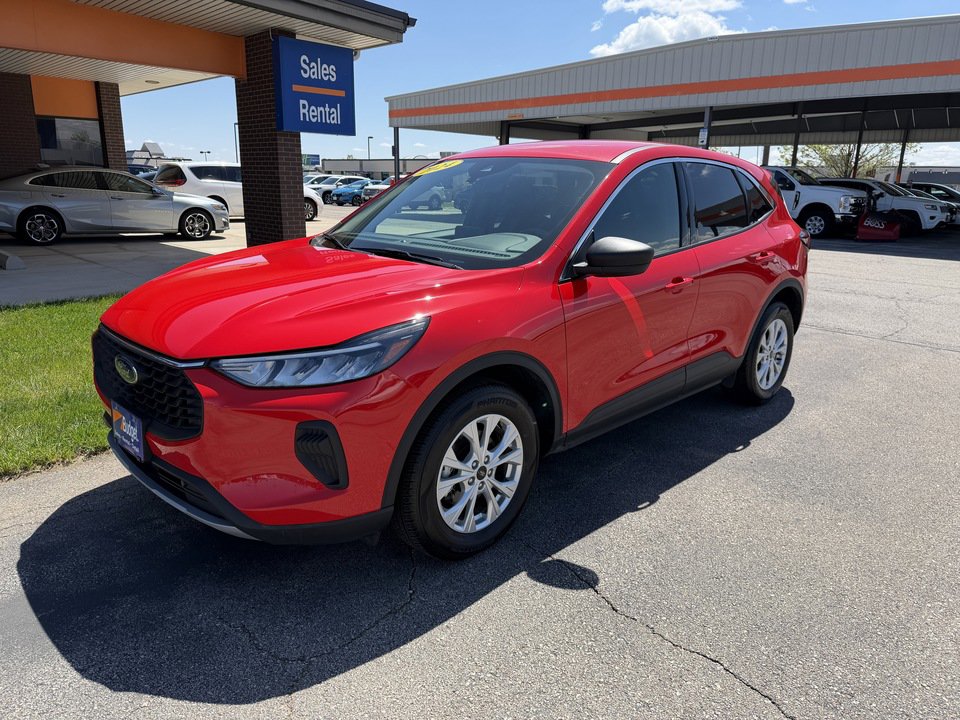 Used 2024 Ford Escape Active AWD/4WD image 29