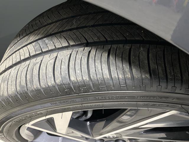 Certified 2025 Hyundai Elantra Limited image 34